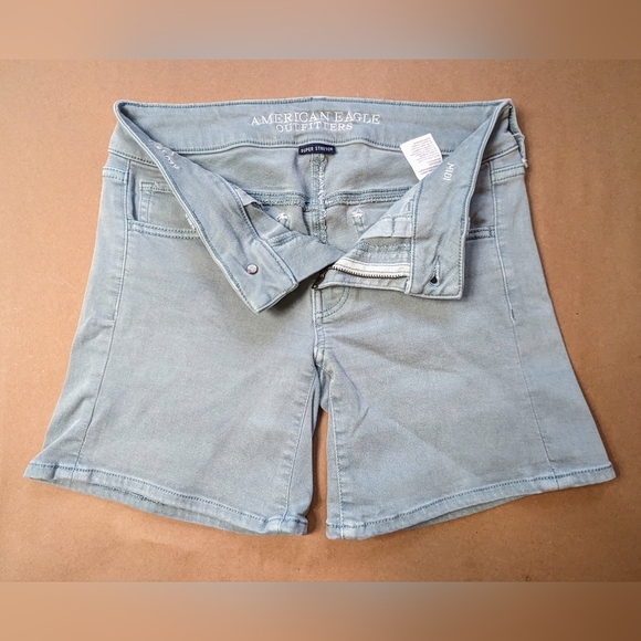 American Eagle Shorts (Size 2) - Picture 3 of 6
